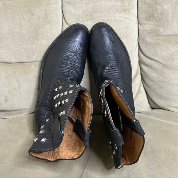 Miz Mooz | Chavita Metal Studded Black Leather Western Ankle Booties, Size 9 40 - Picture 4 of 9